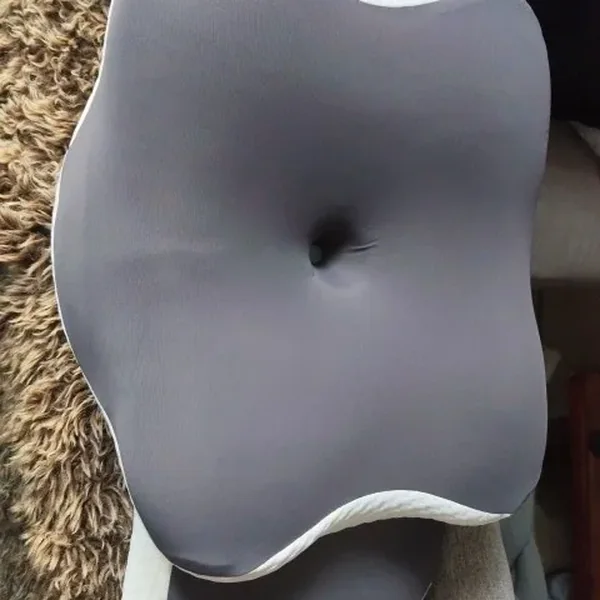 Nackfein Nackenstützkissen, fotografiert von Céline M., verifizierter Käufer
