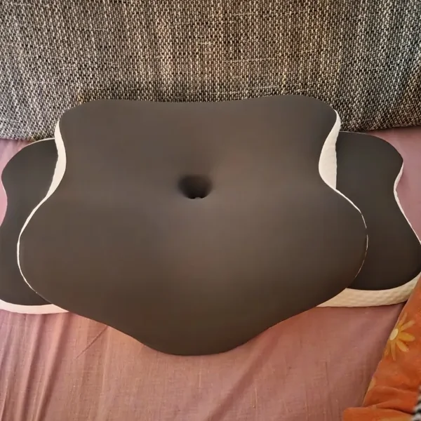 Nackfein Nackenstützkissen, fotografiert von Amandine H., verifizierter Käufer